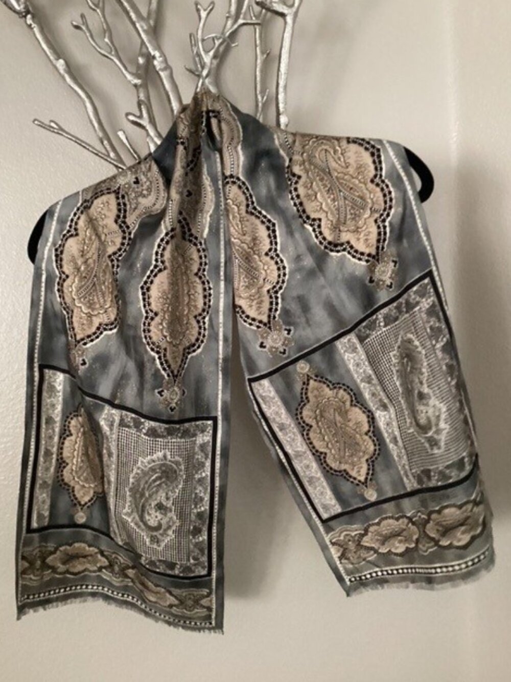 Adrienne Vittadini gray paisley scarf, (52" x 11") Flawed/red marks
